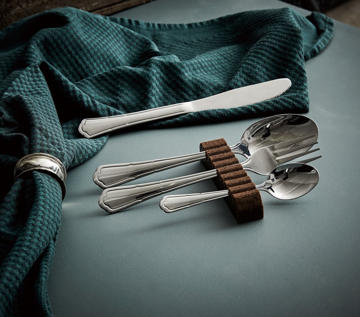 Aida Emely Rose Bestickset, 24 delar