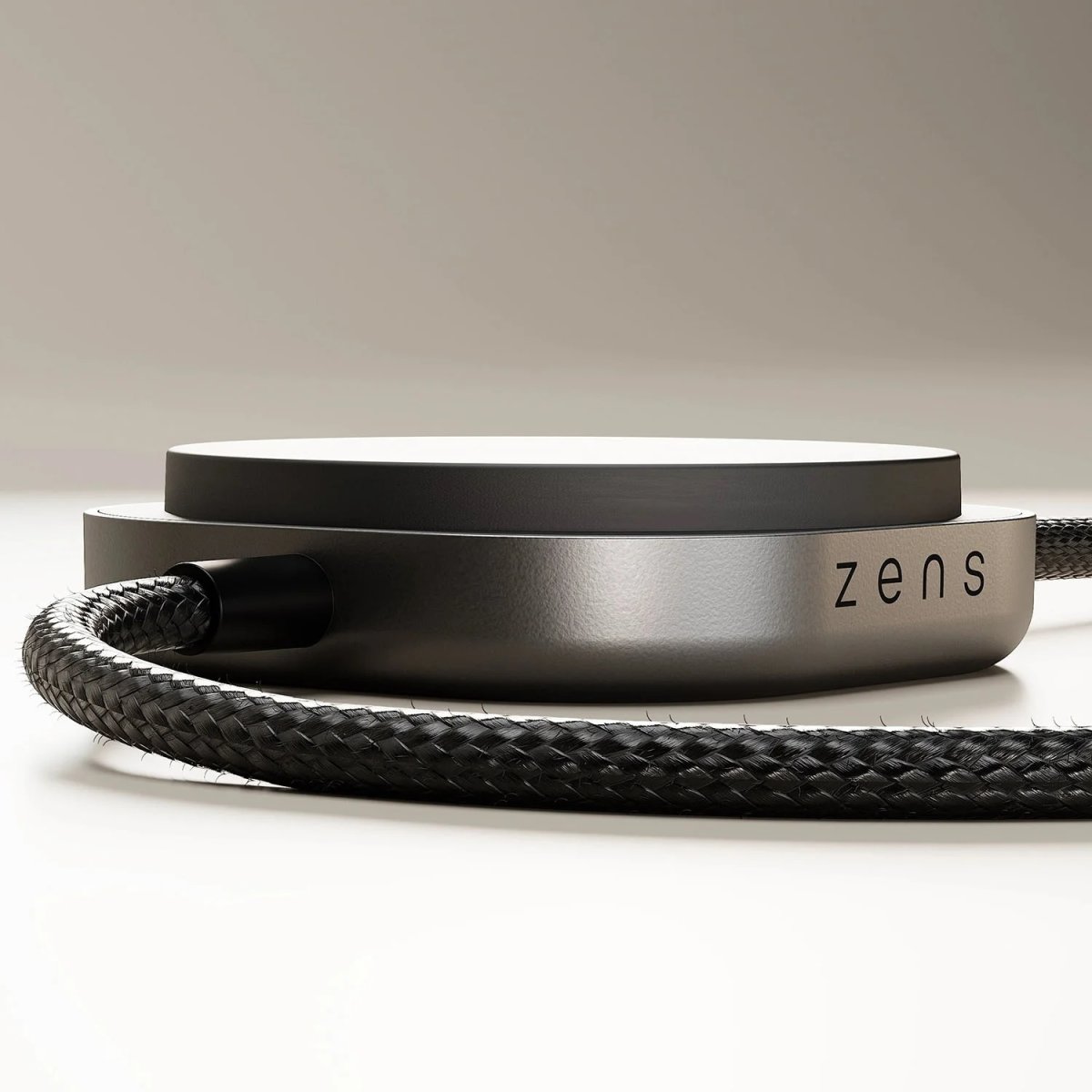 ZENS Trådlös laddare + USB-C, QI2, Svart