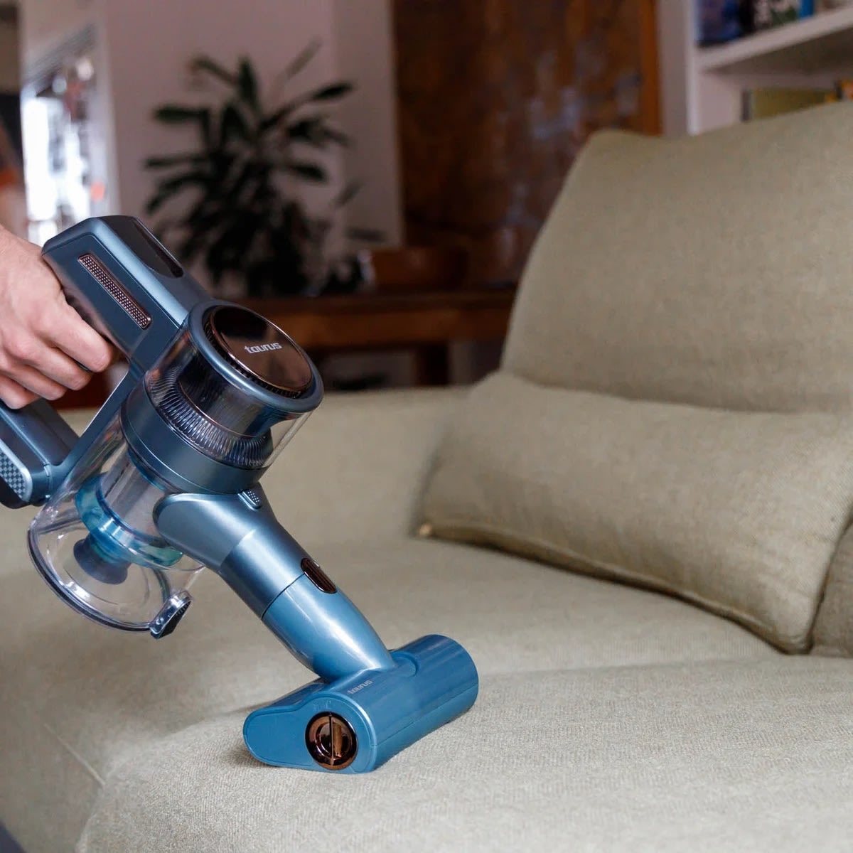 TAURUS Dammsugare, handhållen, med tillbehör