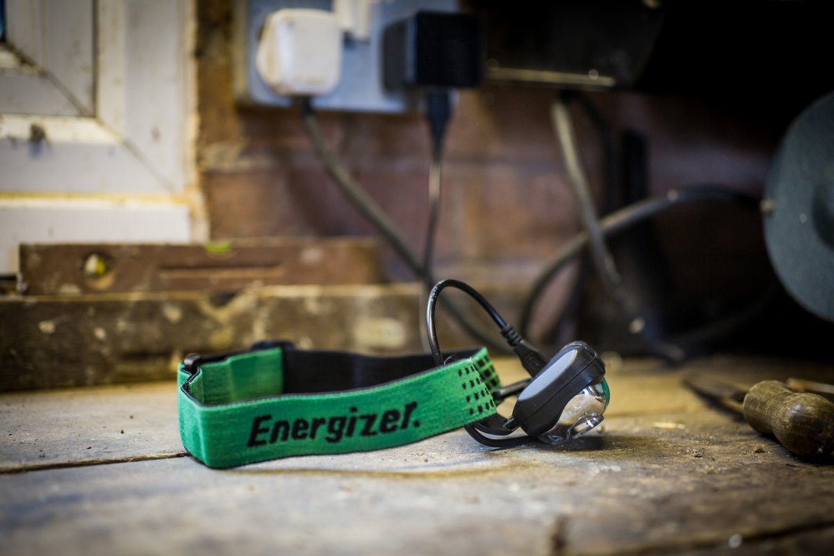 Energizer laddningsbar industriell pannlampa 400lm