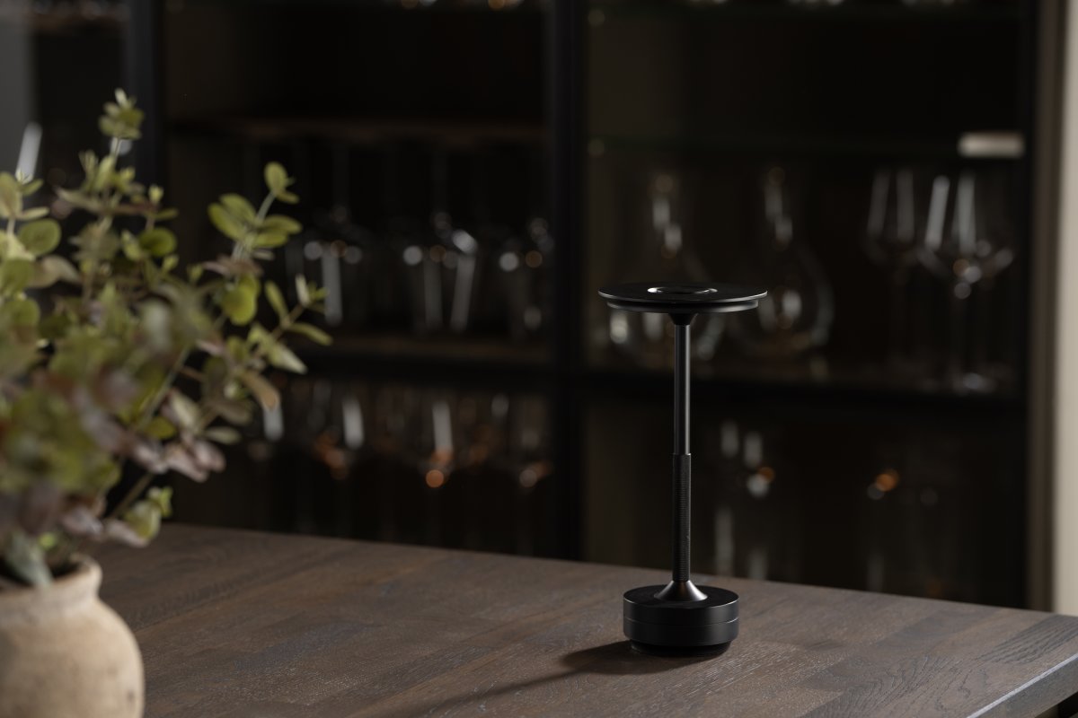 by Gaard Laddningsbar Lampa 28 x 13 cm, svart