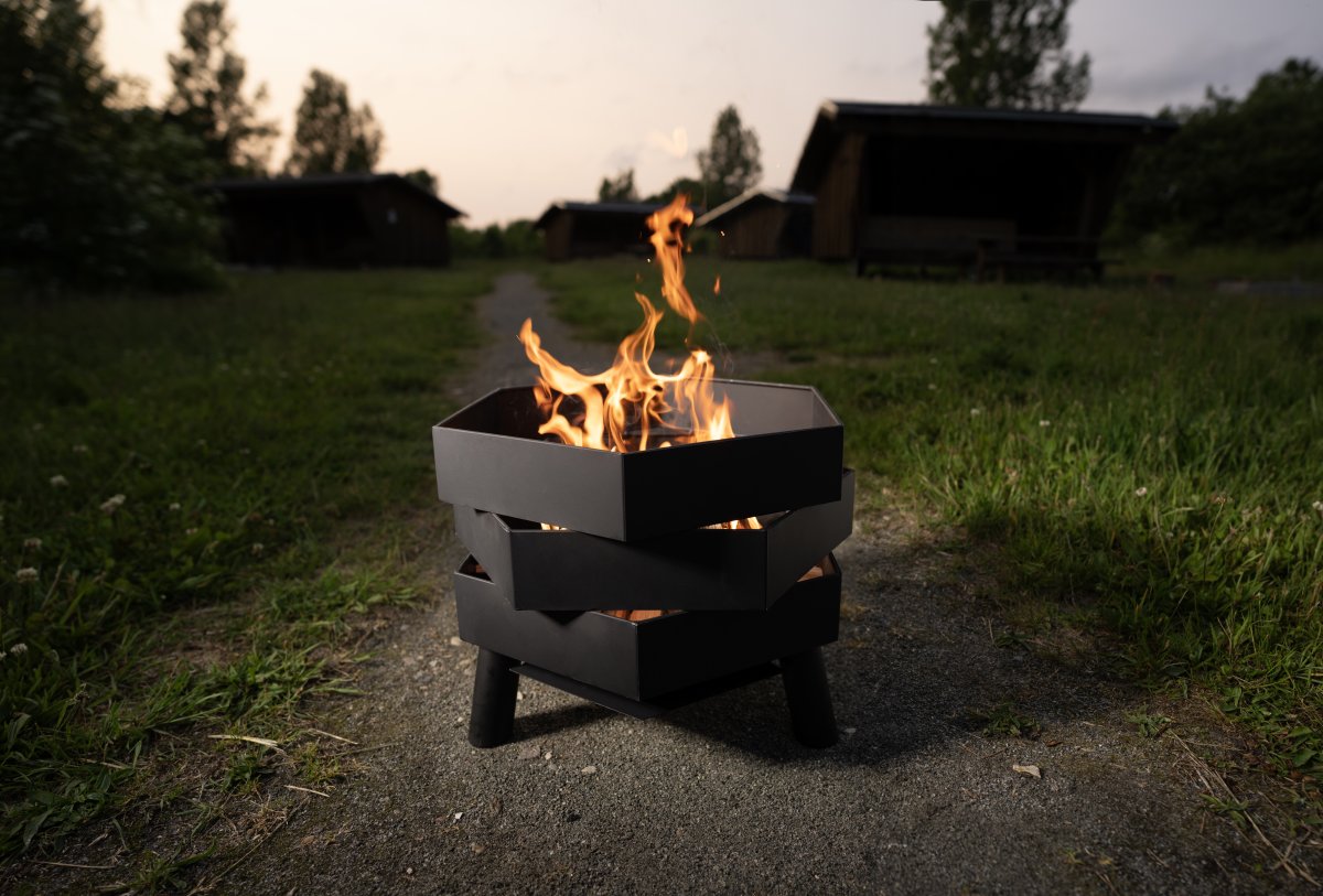 by Gaard Hexa Eldstad 46 x 46 x 35,5 cm