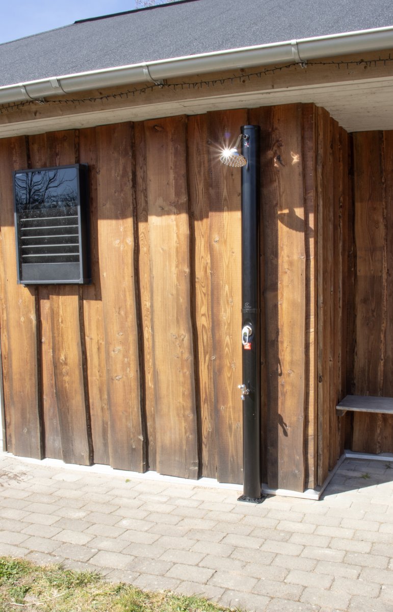 CapableX Soluppvärmd utomhusdusch