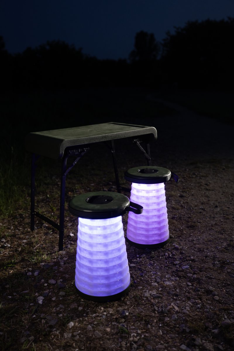 CapableX Hopfällbart set bord & pallar m/led