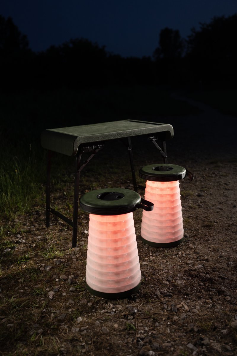 CapableX Hopfällbart set bord & pallar m/led