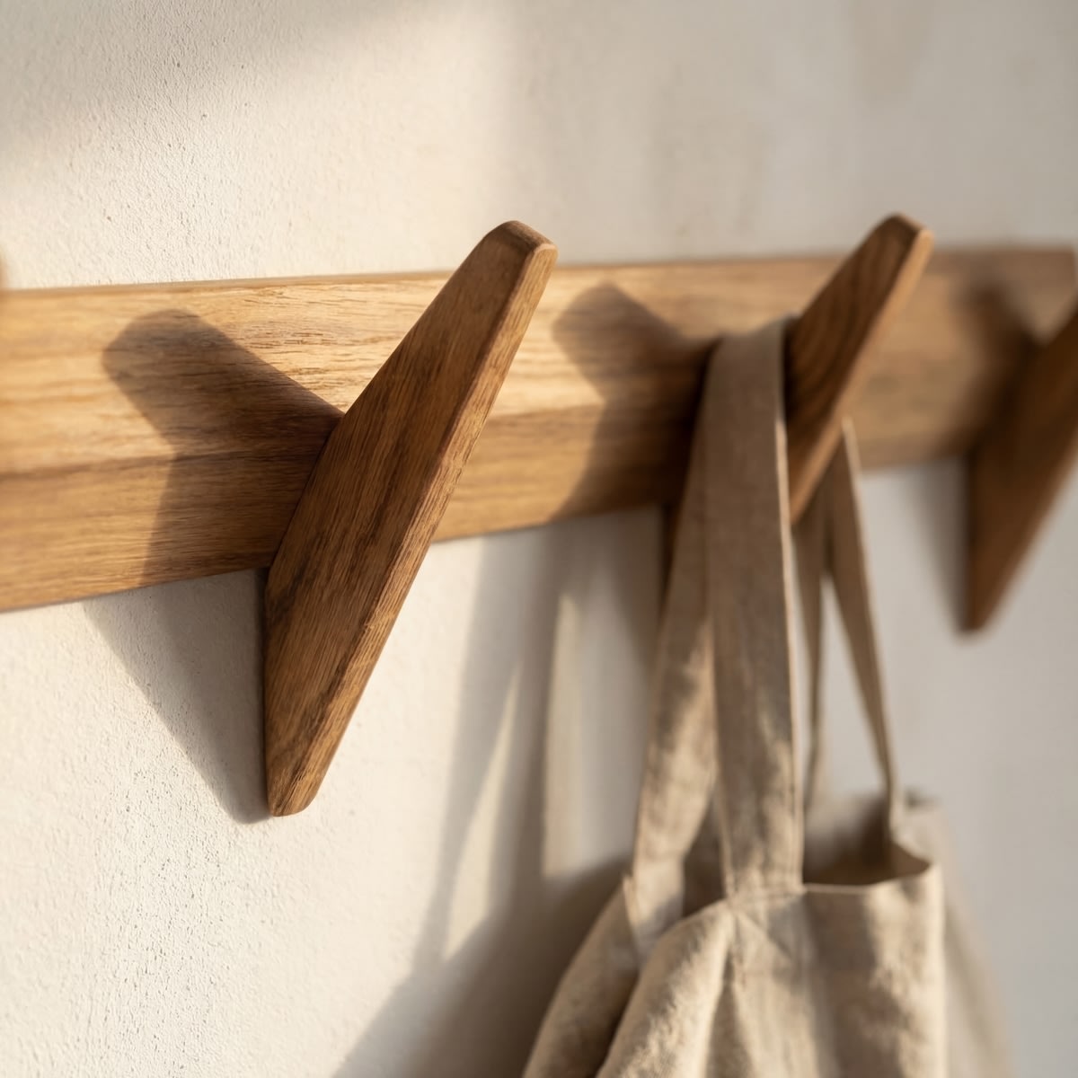 NordicLine Hängare, oljad ek/4 krokar, L80 cm