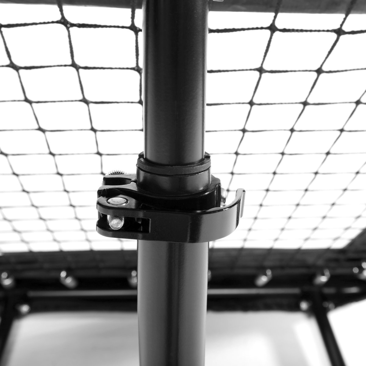 Salta Motion Rebounder 84x84 cm, Svart