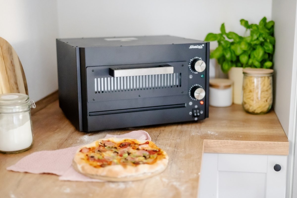 Steba Power Pizzaugn svart - 1800W