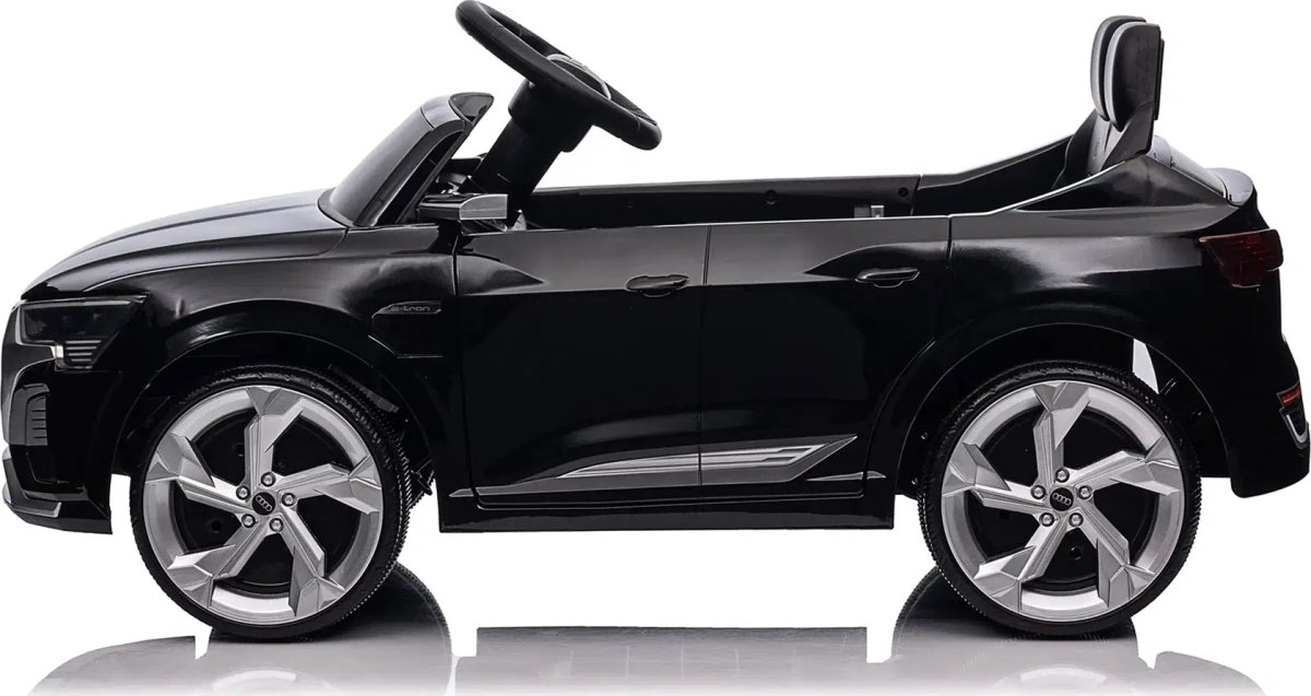 NORDIC PLAY Elbil Audi SQ8 2x10,8V, svart