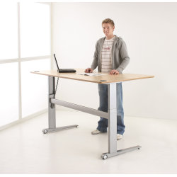 Skrivbord Steady Höj/Sänk 180 cm M. maguttag Lönn