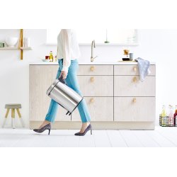 Brabantia Pedalhink 12 L, matt black