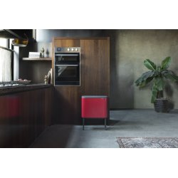 Brabantia BO Touch Bin 36 L, passion red
