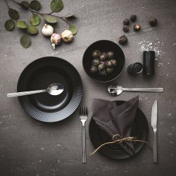 Aida Groovy Mugg, svart