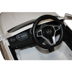 Eldriven Mercedes AMG GLA45 barnbil, 12V, vit