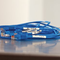 Dymo Rhinopro, 12 mm, krympslangtejp, vit