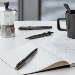 Parker IM Monochrome Titanium Rollerballpenna | F