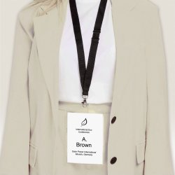 Avery 4834 Namnskyltshållare XL med nyckelband