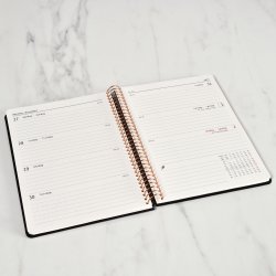 Kozo 2026 Kalender | A5 | Vecka | Svart