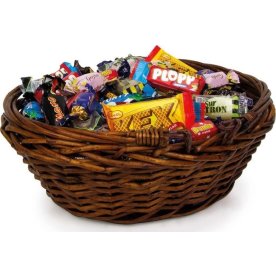 Presentkorg med inslaget godis, 1,5 kg