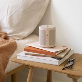 Kreafunk Dabbie DAB+FM & Bluetooth högtalare Wheat