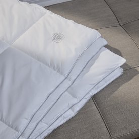 Georg Jensen Damask Patent. Fibertäcke 140x200cm