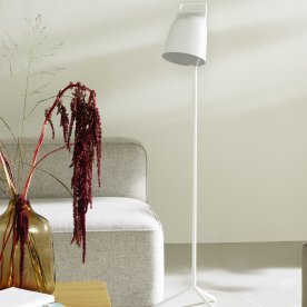Normann Copenhagen Stage golvlampa, vit